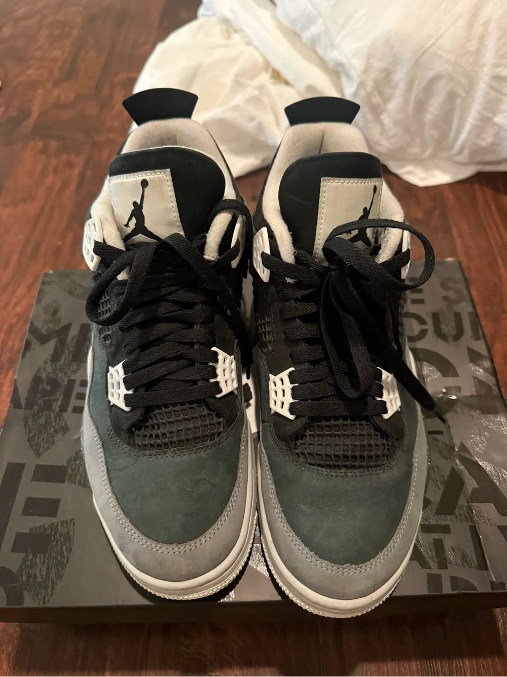 Jordan 4